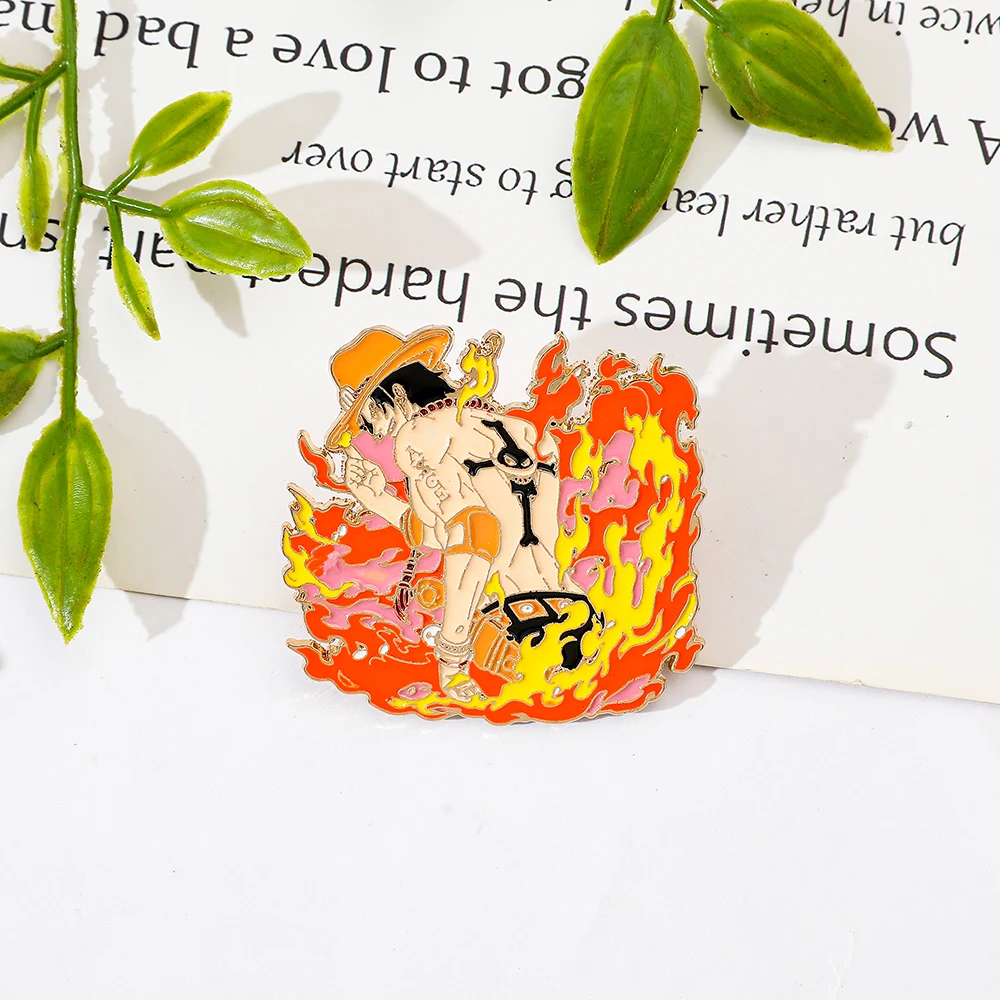 1 Pc Classics Anime Brooch Per - Cosplay Prop Bag 评论和价格